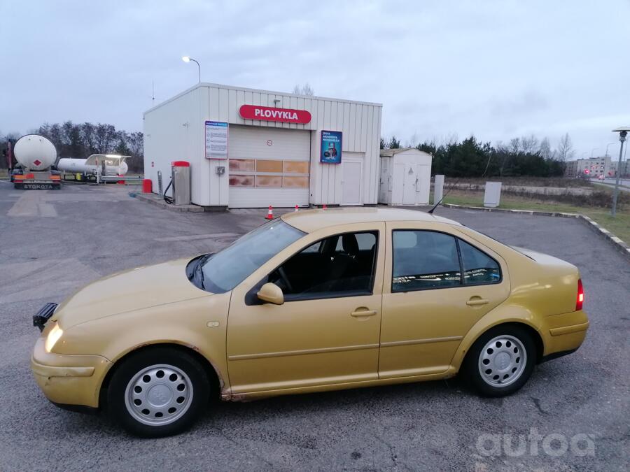 Volkswagen Bora 1 generation Sedan
