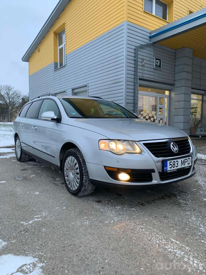 Volkswagen Passat Variant 1 generation wagon (5 doors)