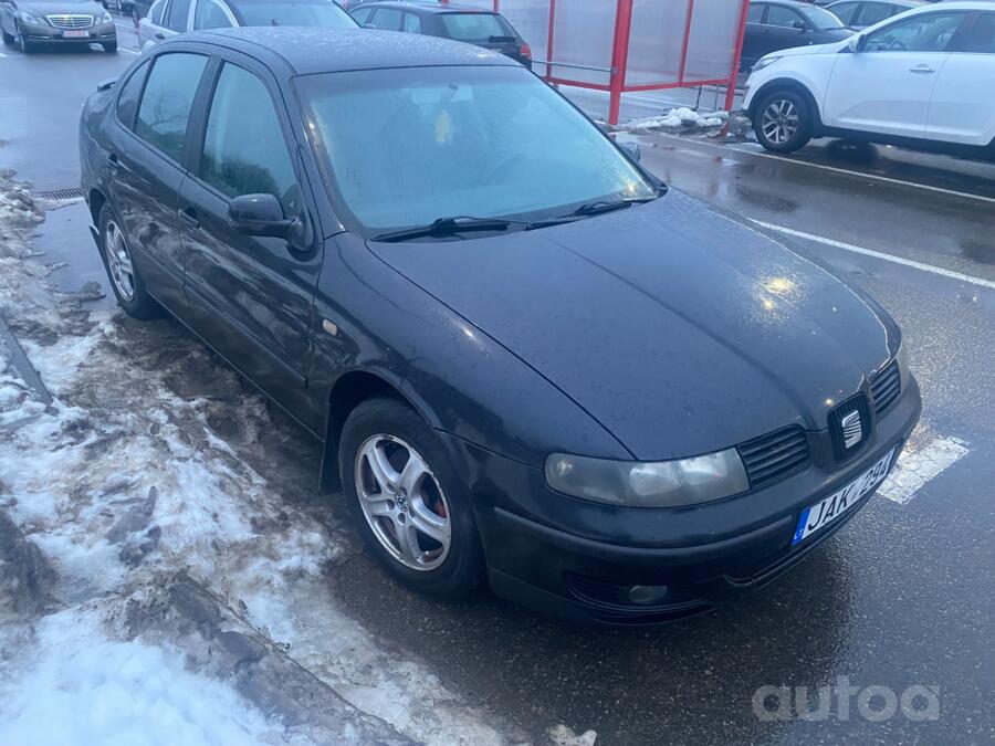 SEAT Toledo 2 generation Sedan
