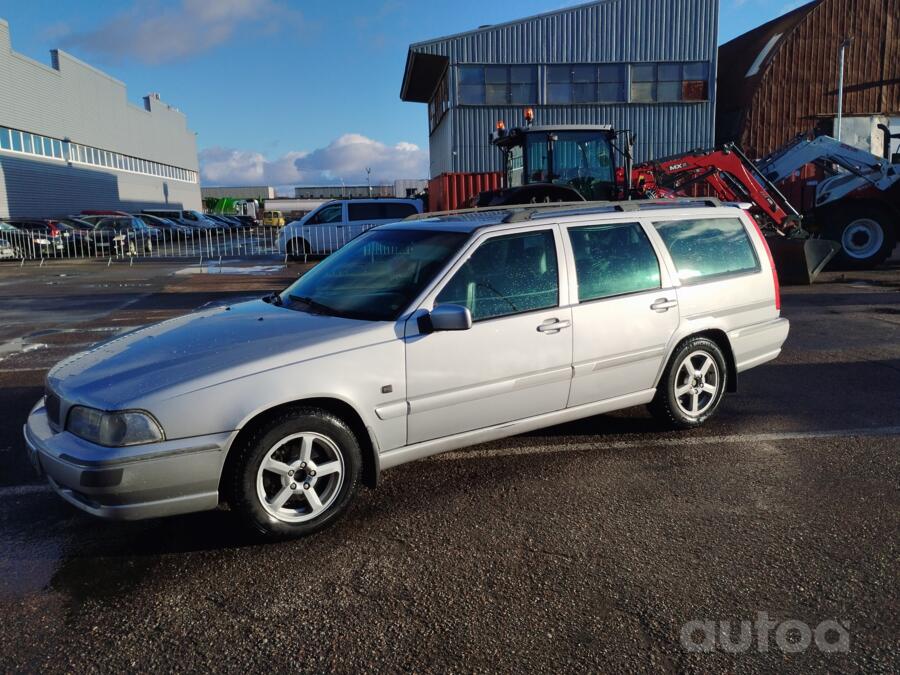Volvo V70 1 generation wagon