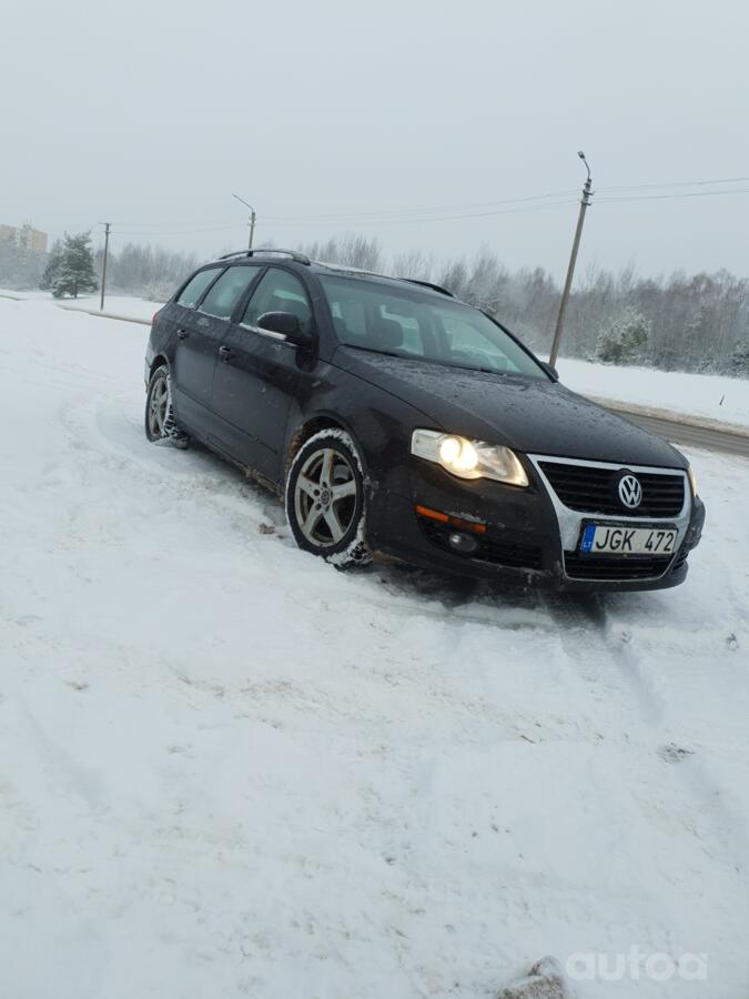 Volkswagen Passat B6 wagon 5-doors