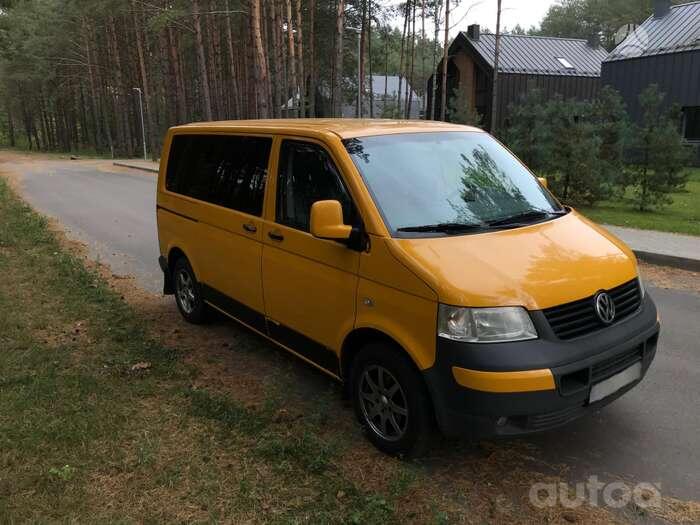 Volkswagen Transporter T5 Minivan 4-doors