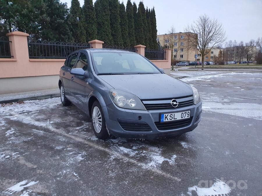 Opel Astra H Hatchback