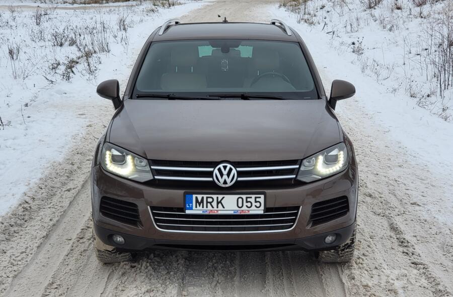 Volkswagen Touareg 2 generation Crossover