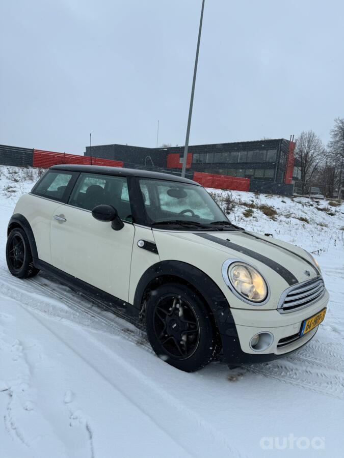 Mini Cooper R56 John Cooper Works hatchback 3-doors