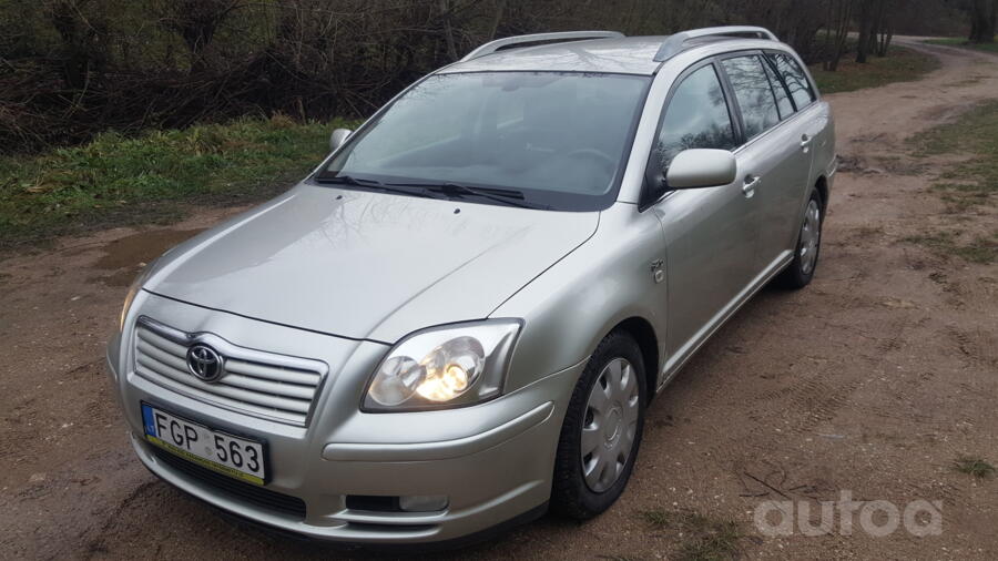 Toyota Avensis 2 generation wagon