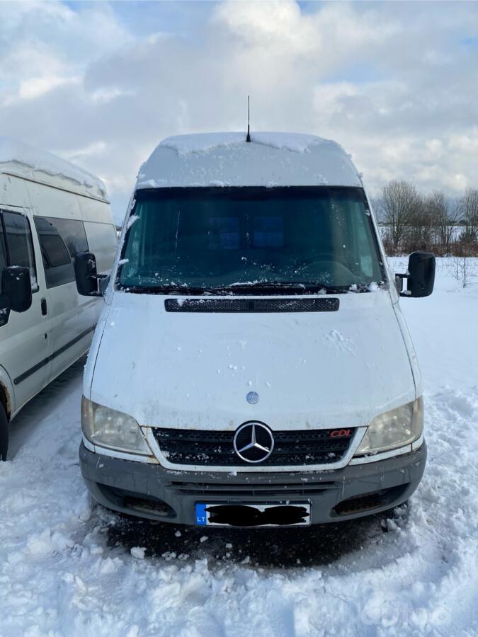 Mercedes-Benz Sprinter First generation