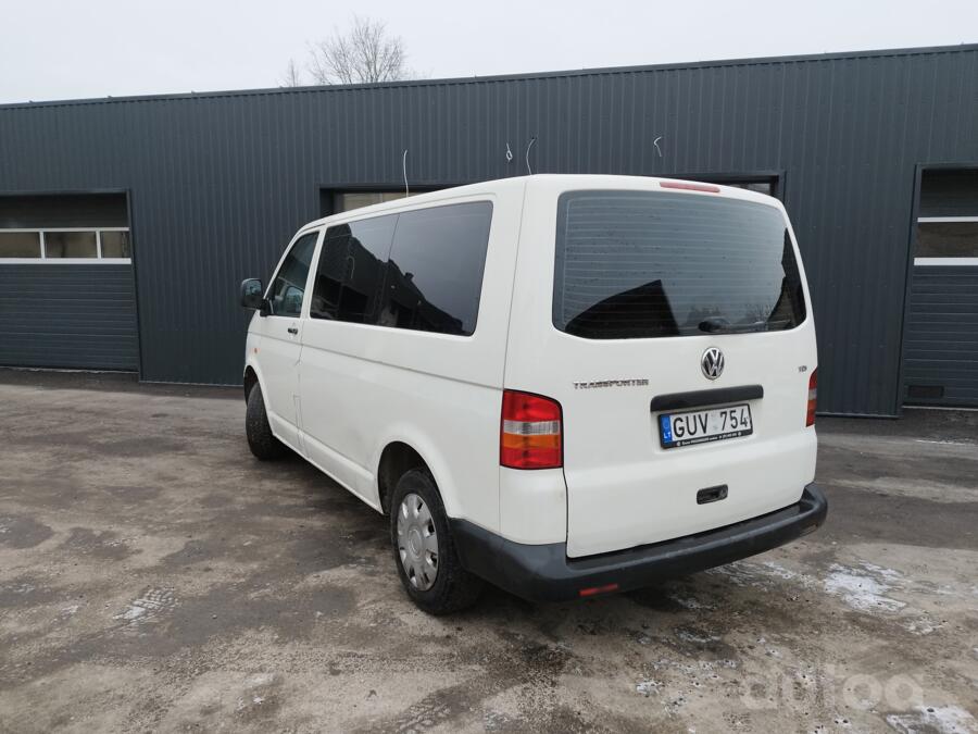 Volkswagen Transporter T5 Minivan 4-doors