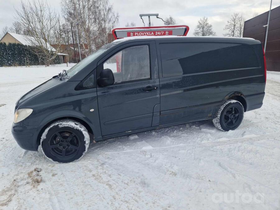 Mercedes-Benz Vito W639 Minivan 4-doors