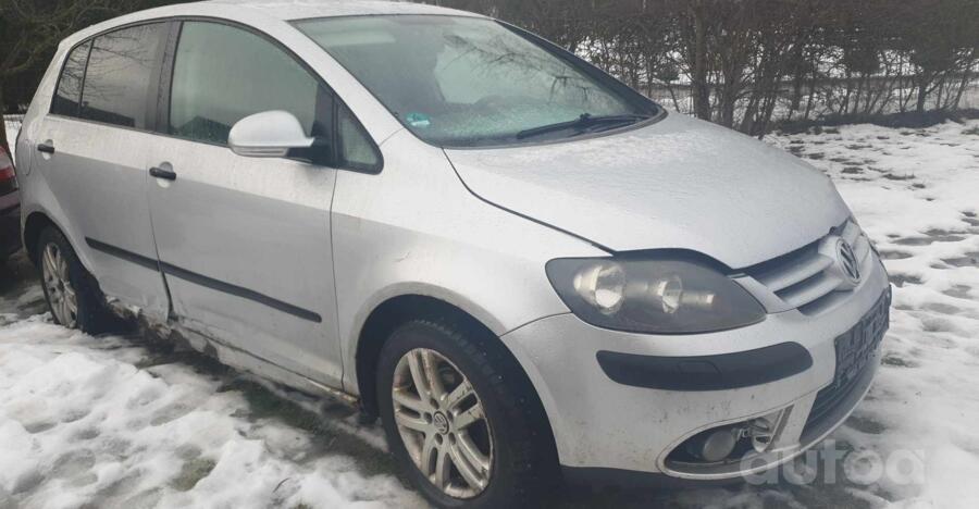 Volkswagen Golf Plus 1 generation