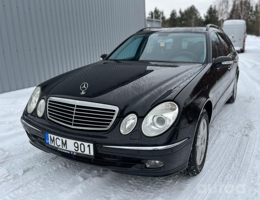 Mercedes-Benz E-Class W211 Sedan
