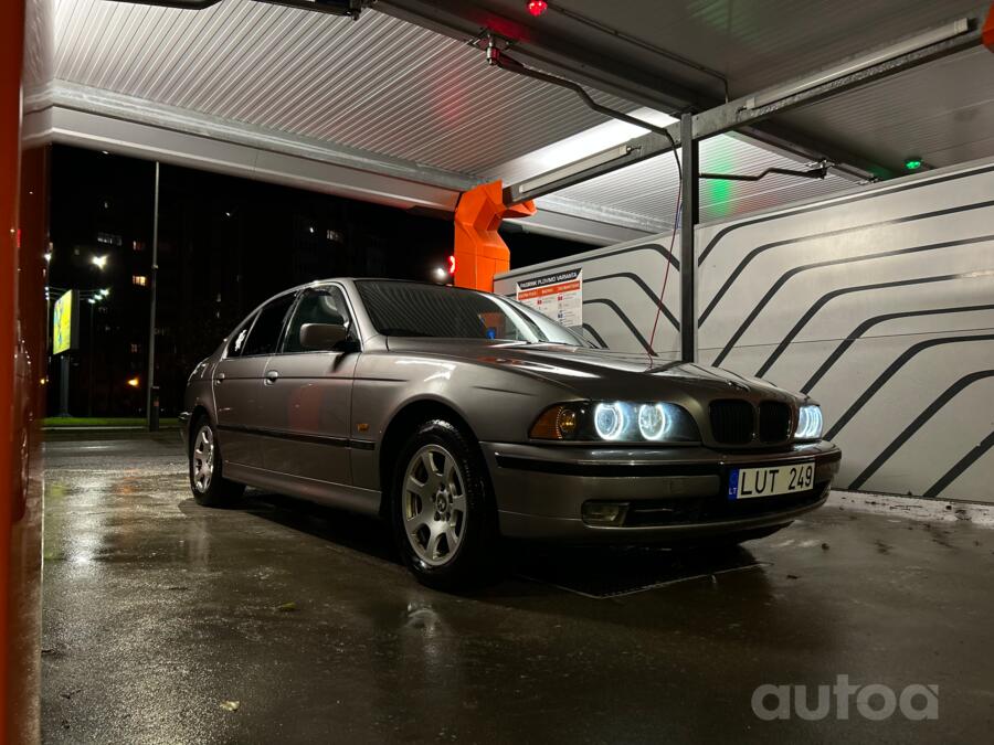 BMW 5 Series E39 Sedan 4-doors
