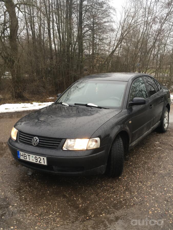 Volkswagen Passat B5 Sedan 4-doors