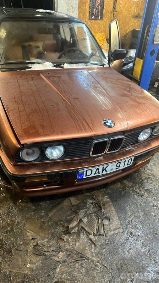 BMW 3 Series E30 Sedan 4-doors
