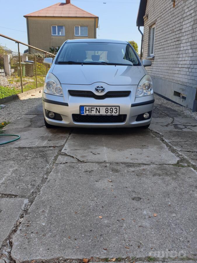 Toyota Corolla Verso 1 generation [restyling] -2 generation