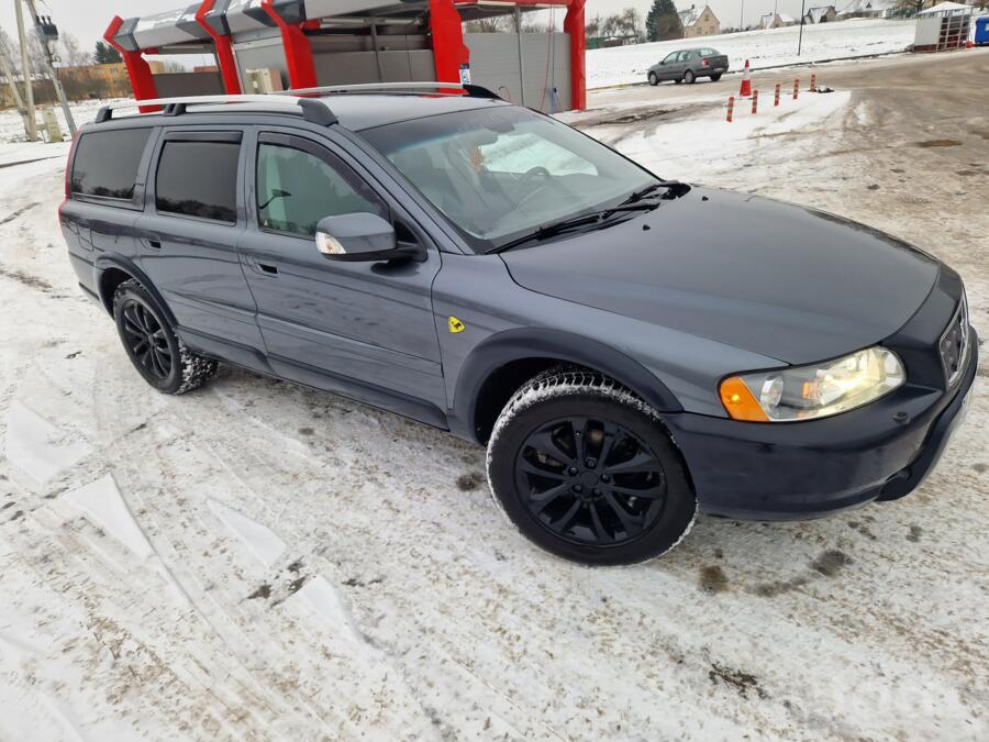 Volvo XC70 2 generation [restyling] wagon