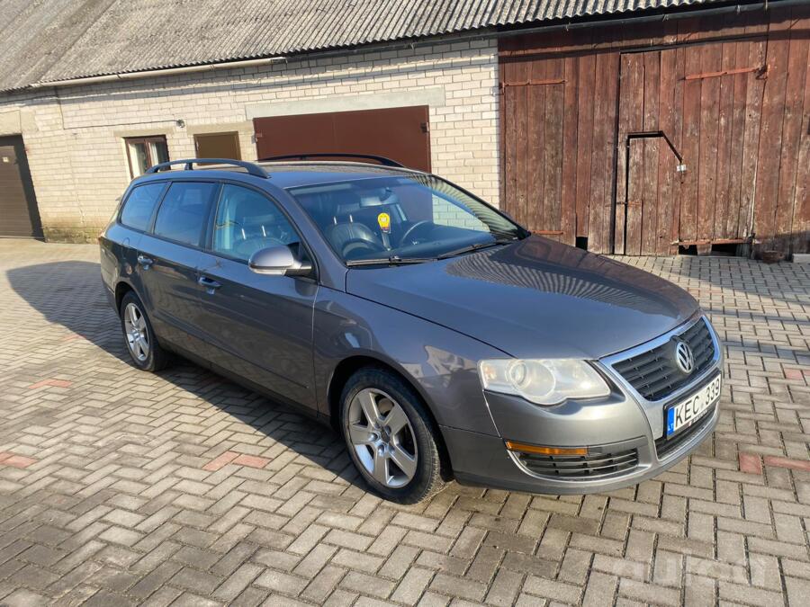 Volkswagen Passat B6 wagon 5-doors