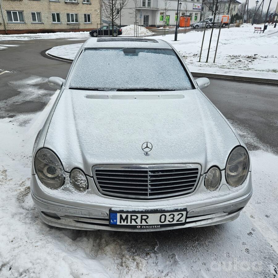 Mercedes-Benz E-Class W211 Sedan