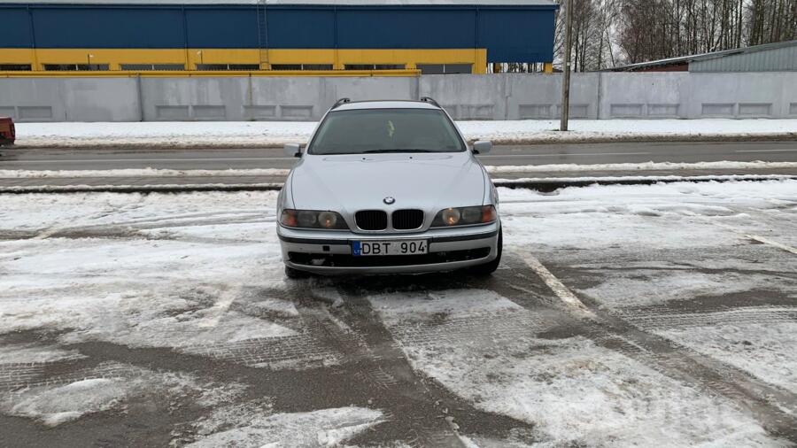 BMW 5 Series E39 Touring wagon