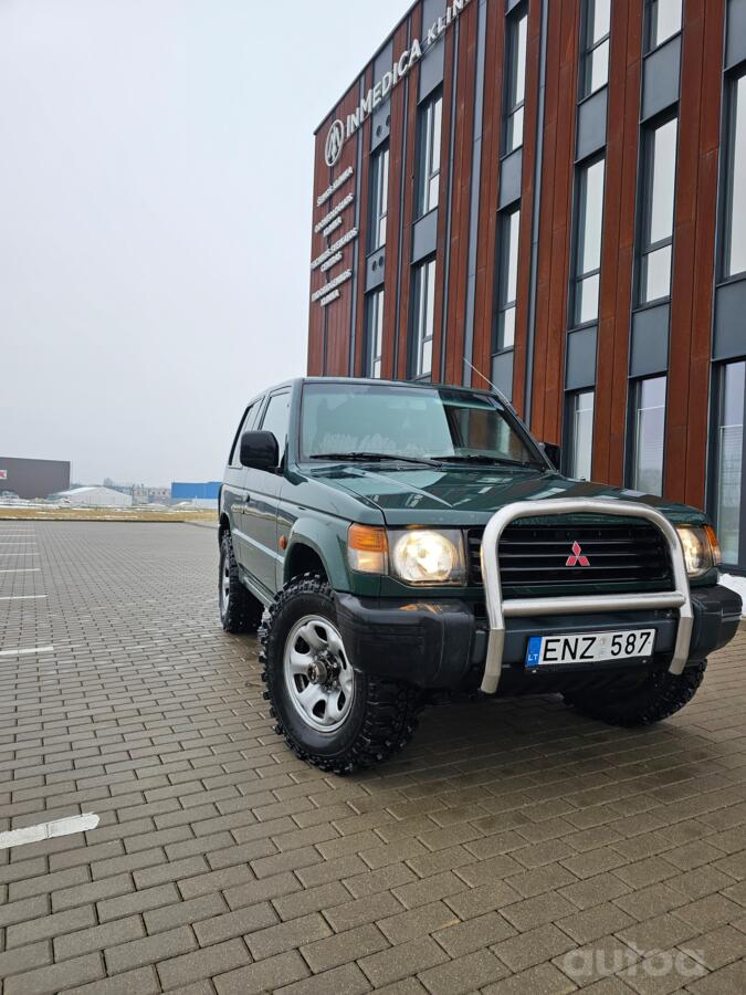 Mitsubishi Pajero 2 generation Canvas Top Convertible SUV 2-doors