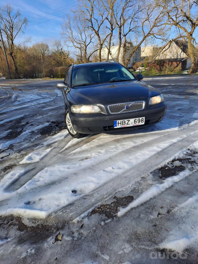 Volvo V70 2 generation R wagon 5-doors