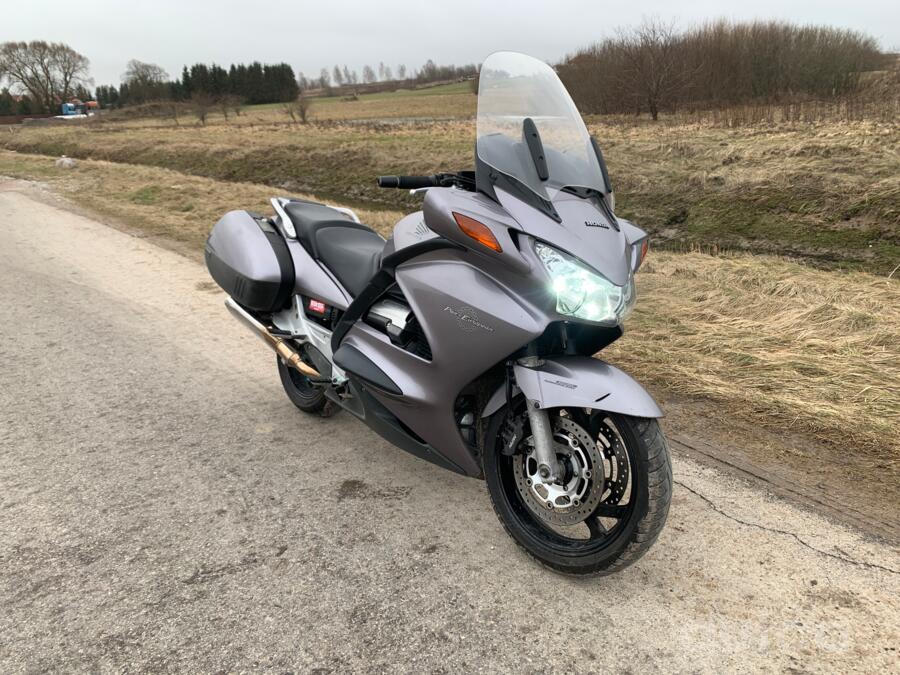 Honda ST