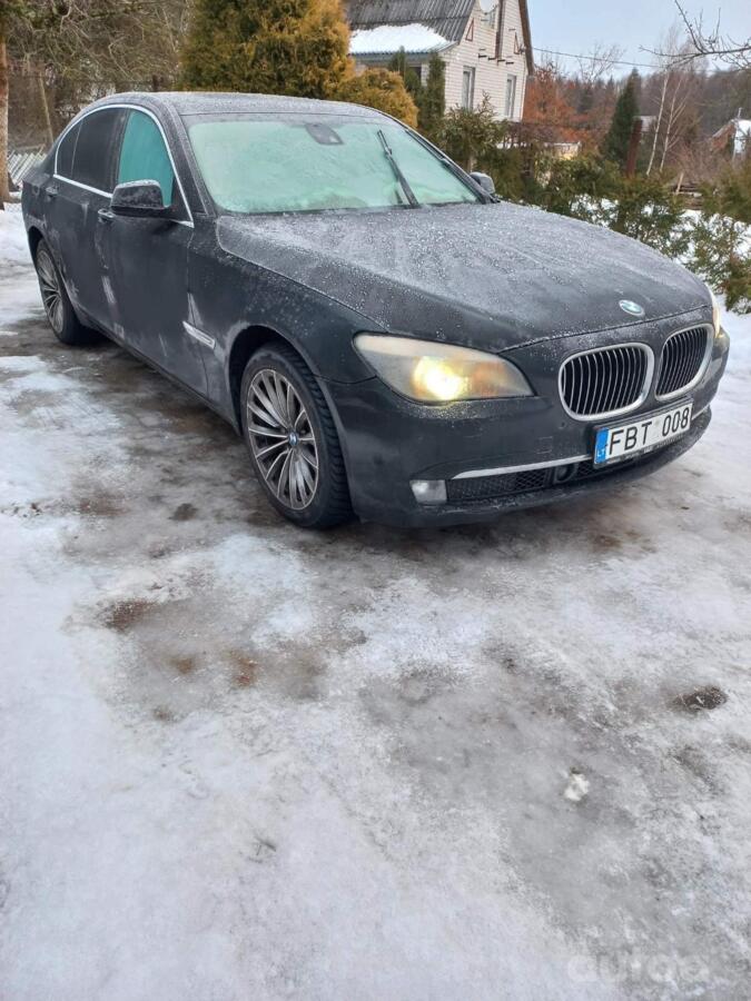BMW 7 Series F01/F02 Sedan