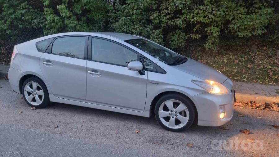 Toyota Prius 3 generation Hatchback 5-doors