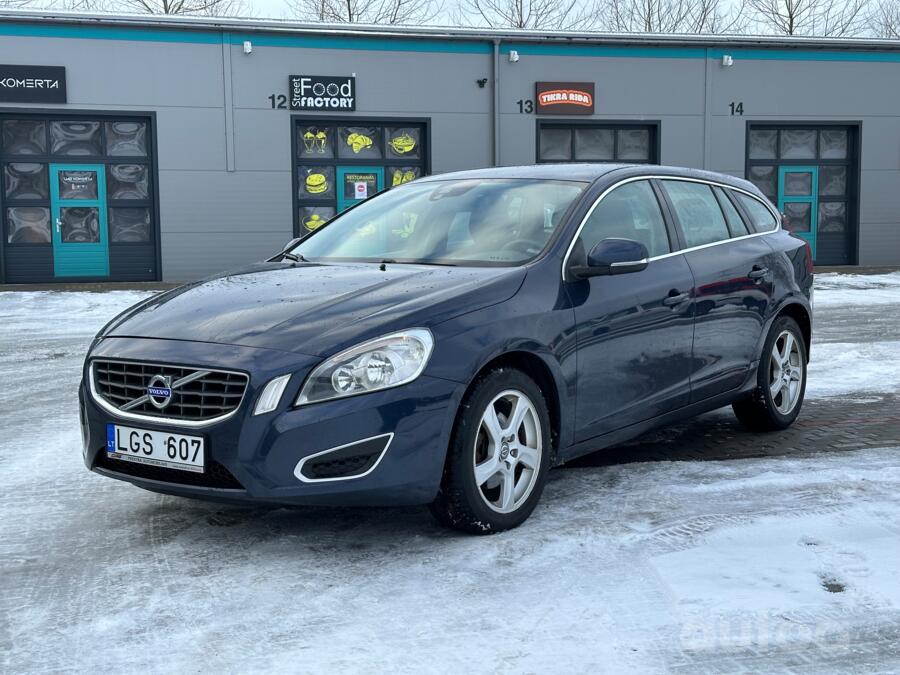 Volvo V60 1 generation wagon