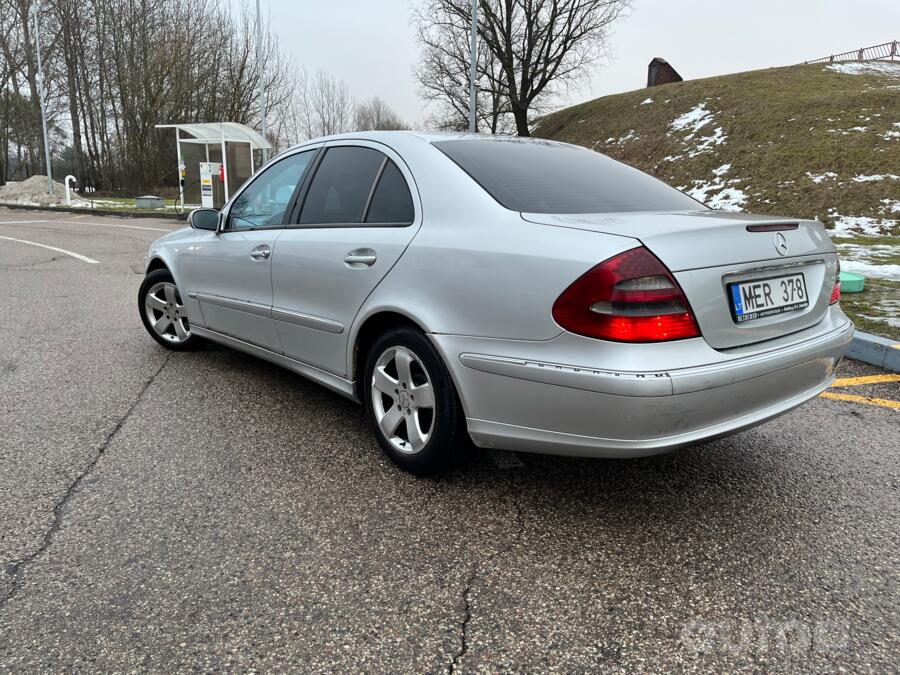 Mercedes-Benz E-Class W211 Sedan