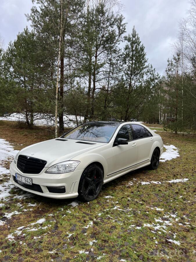 Mercedes-Benz S-Class W221 Sedan Long