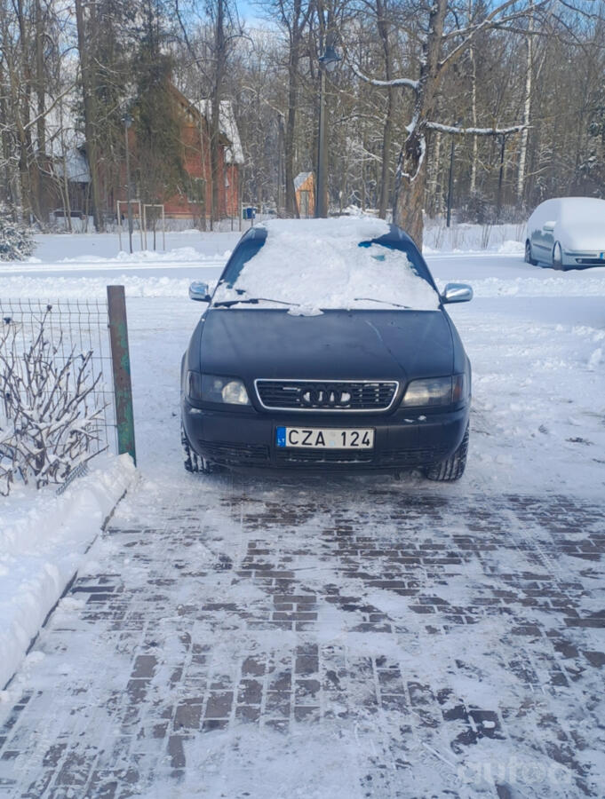 Audi A6 A4/C4 Sedan