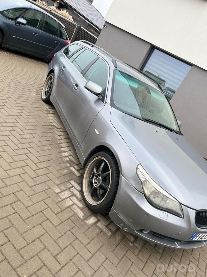 BMW 5 Series E60/E61 Touring wagon