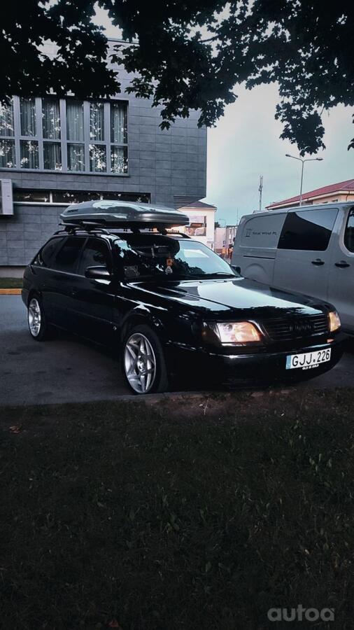 Audi A6 A4/C4 wagon