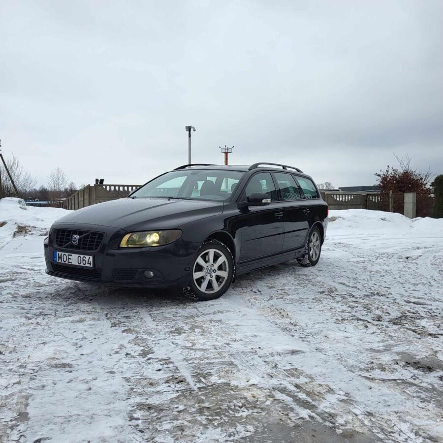 Volvo V70 3 generation wagon
