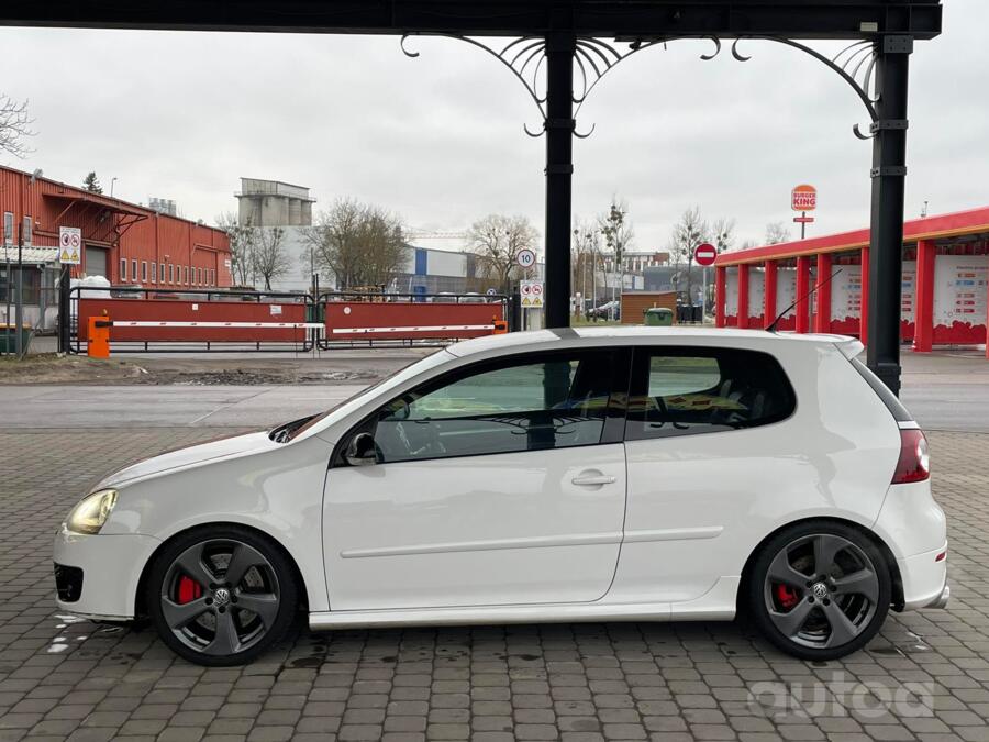 Volkswagen Golf GTI 5 generation