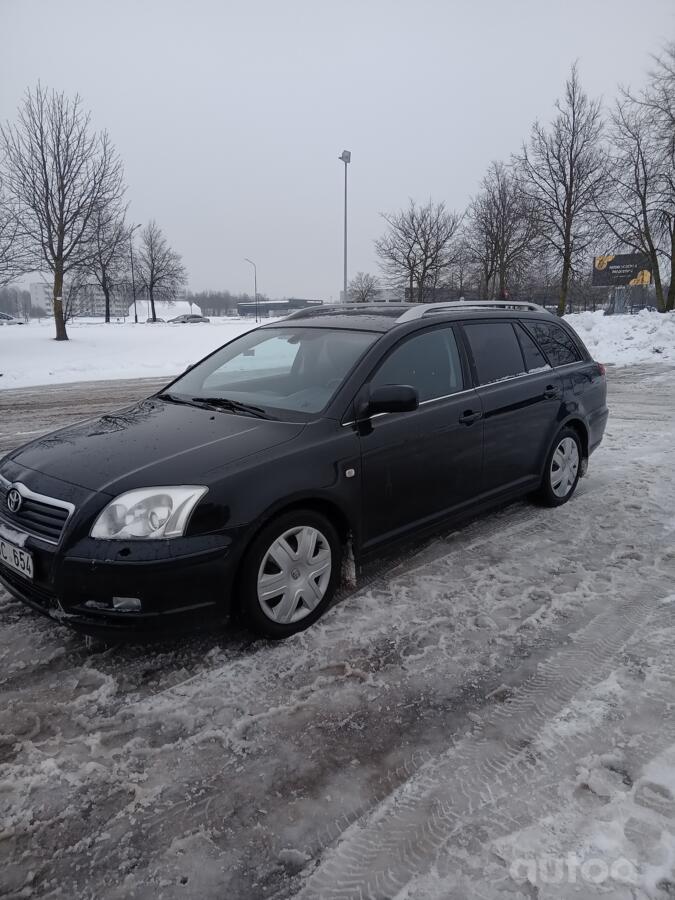 Toyota Avensis 2 generation wagon