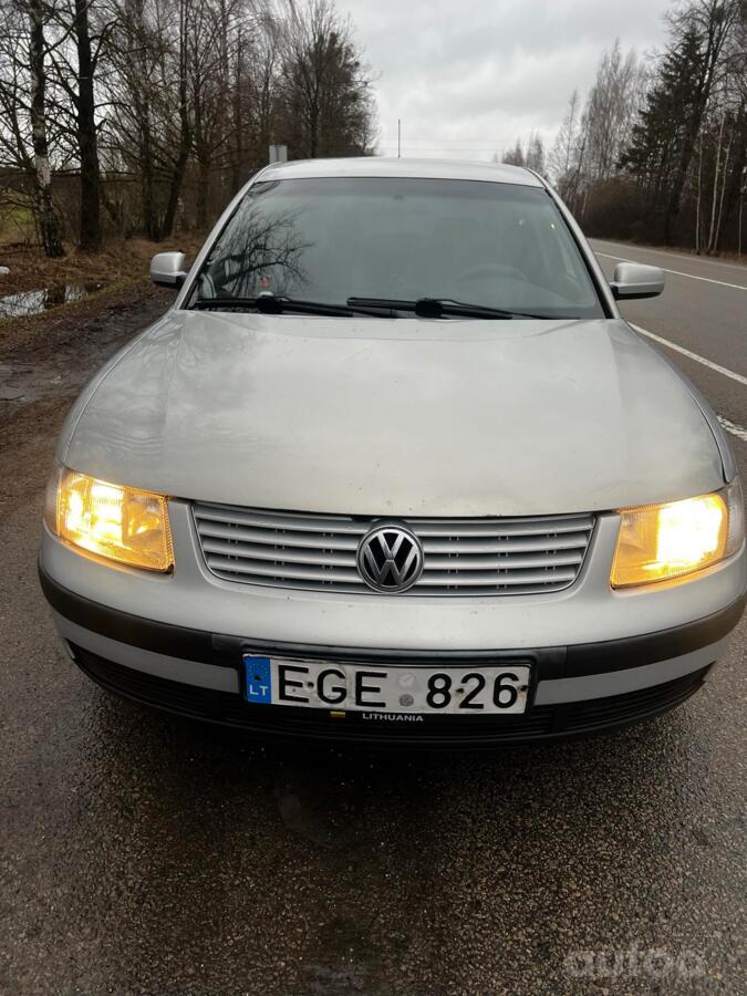 Volkswagen Passat B5 Sedan 4-doors