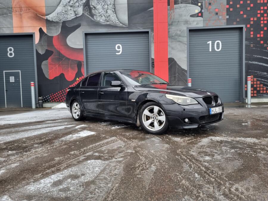 BMW 5 Series E60/E61 Sedan