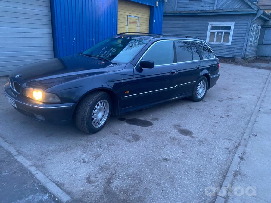 BMW 5 Series E39 Touring wagon