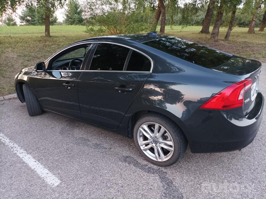 Volvo S60 2 generation Sedan
