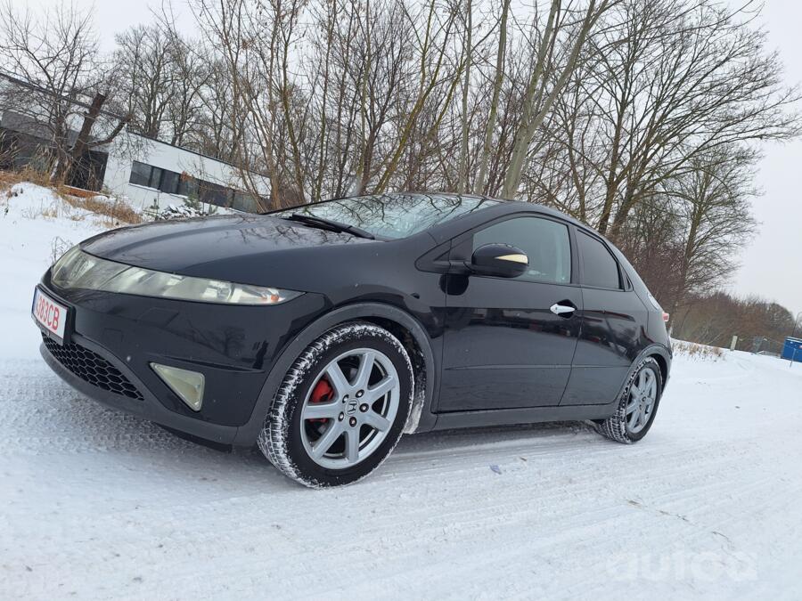 Honda Civic 8 generation Hatchback 5-doors
