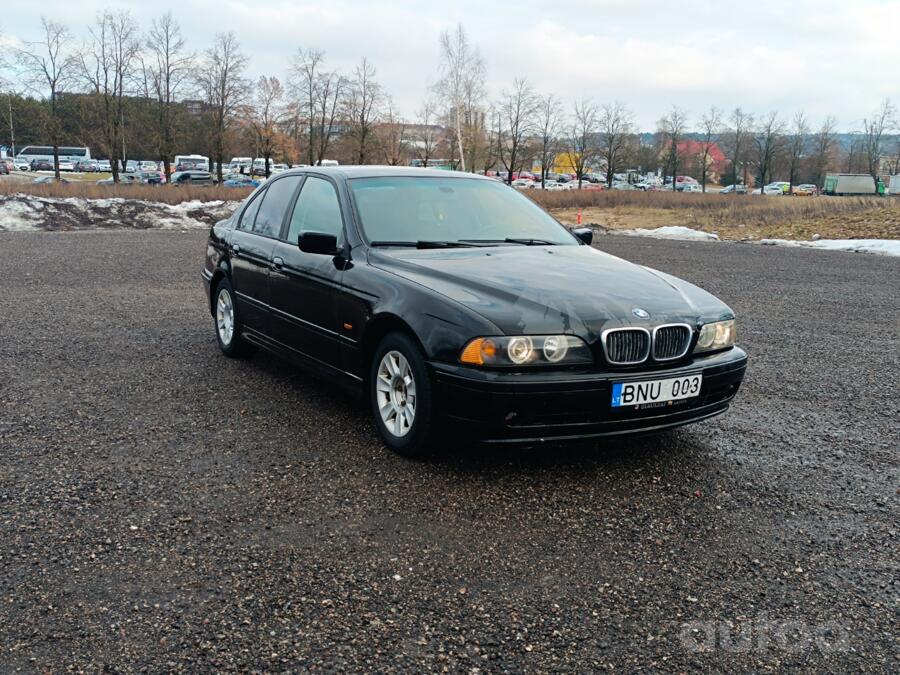 BMW 5 Series E39 Sedan 4-doors