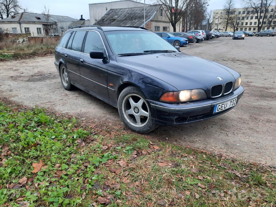 BMW 5 Series E39 Touring wagon