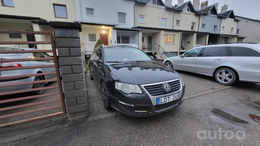 Volkswagen Passat B6 wagon 5-doors