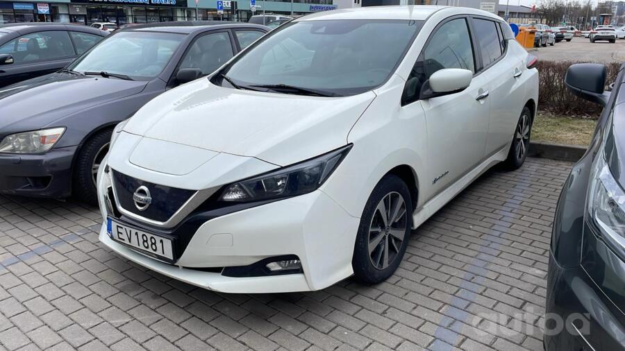 Nissan Leaf 2 generation Hatchback