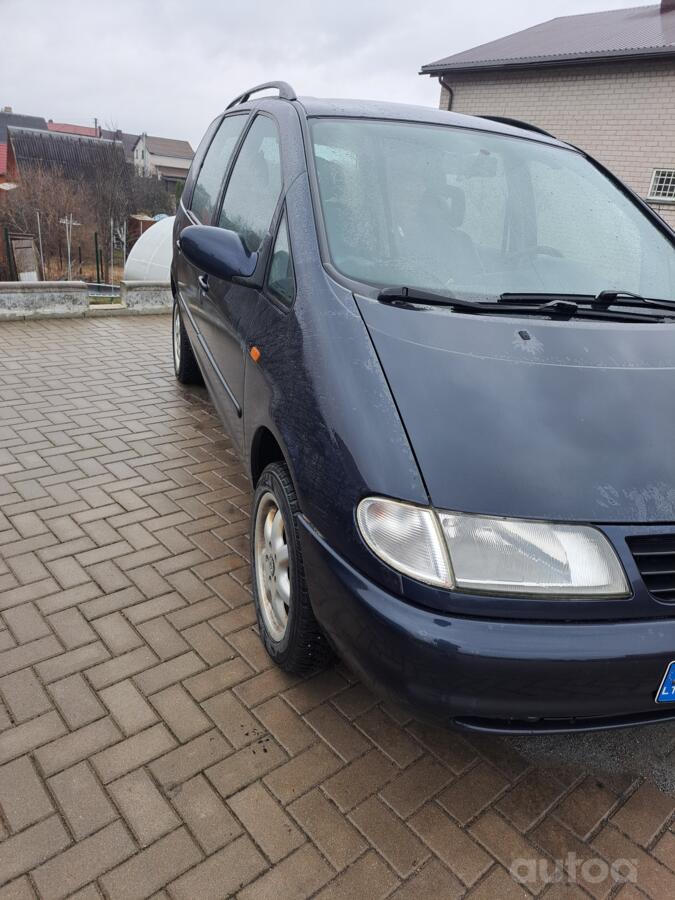 SEAT Alhambra 1 generation Minivan