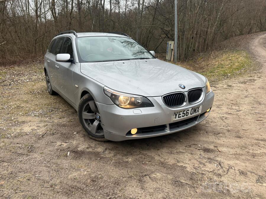 BMW 5 Series E60/E61 Touring wagon