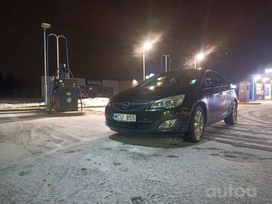 Opel Astra J Hatchback 5-doors