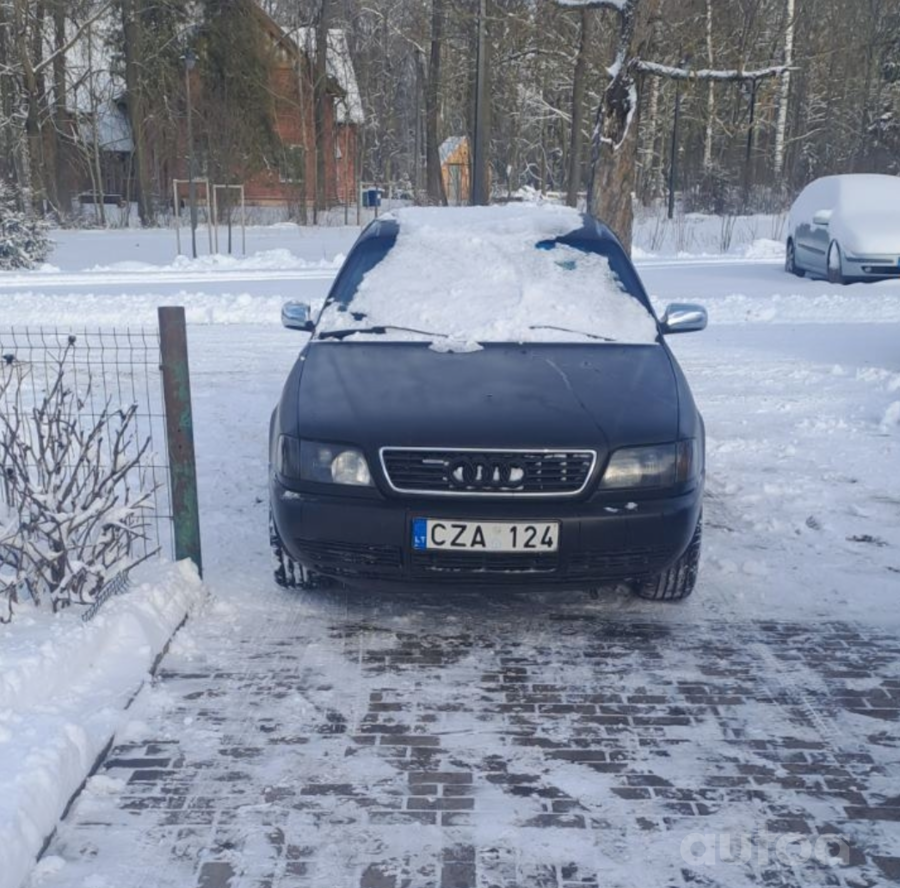 Audi A6 A4/C4 Sedan